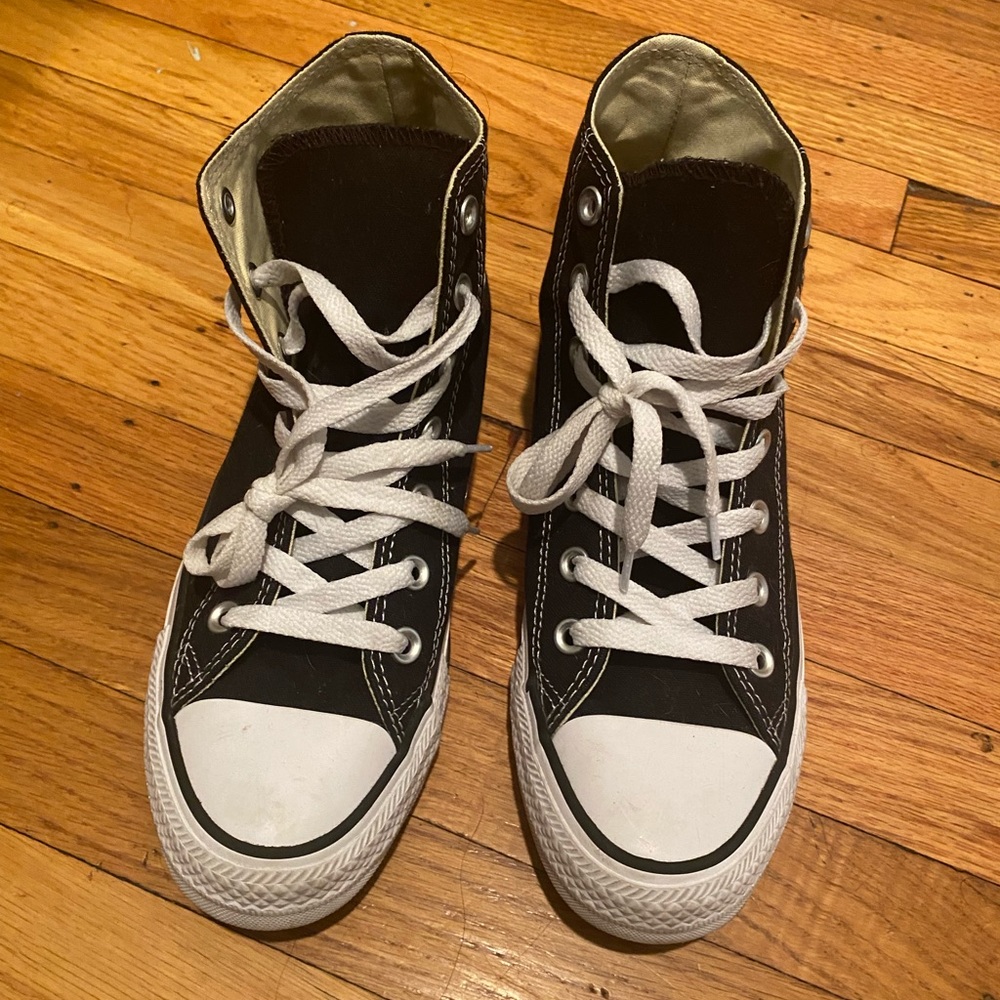 Black high top converse
